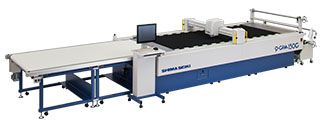 自動裁断機／裁断面移動(コンベア)タイプP-CAM130C/160C